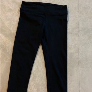 Fabletics black crop leggings